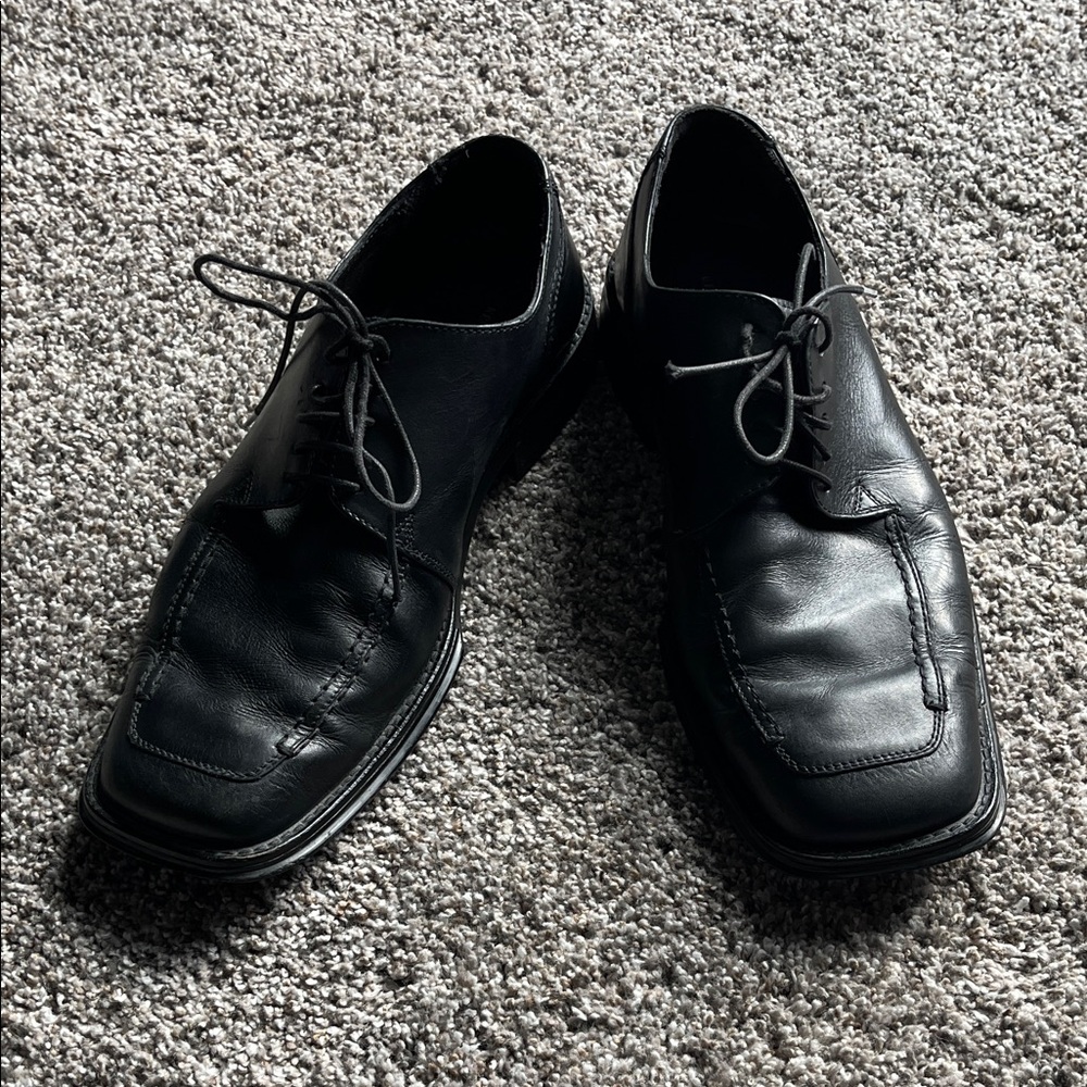 Kenneth Cole Black Leather Derbys